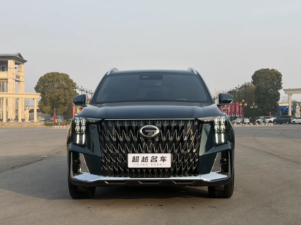 GAC Trumpchi GS8  из Китая