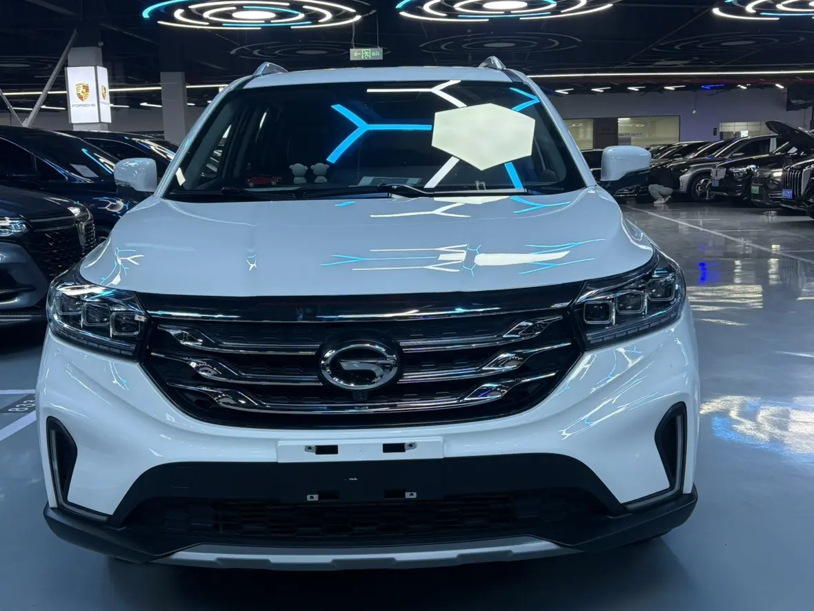GAC Trumpchi GS4  из Китая