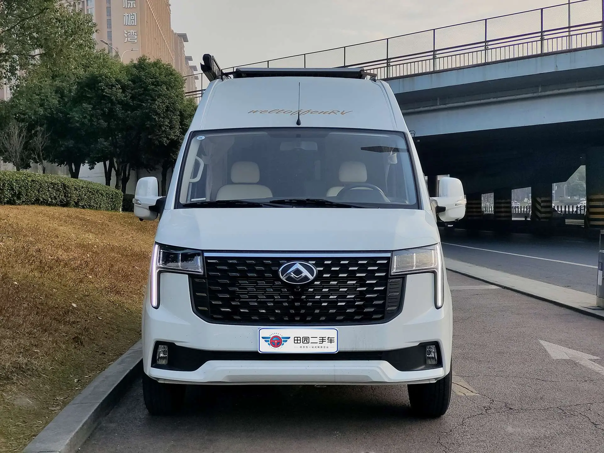 Datong Xintu V80  из Китая
