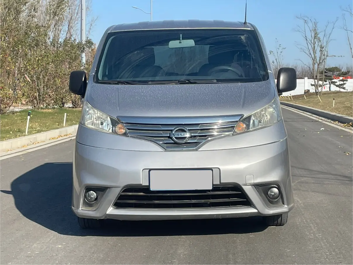 Nissan NV200  из Китая