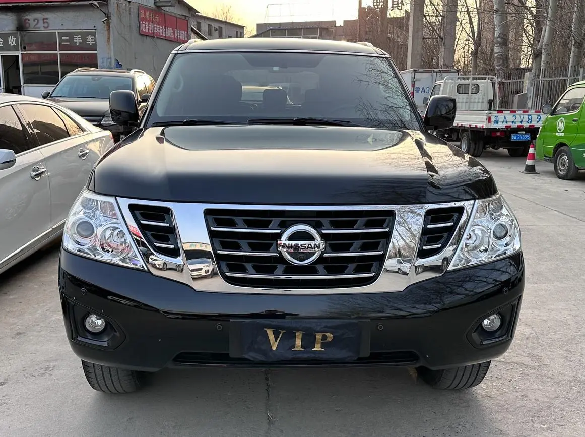Nissan Patrol  из Китая