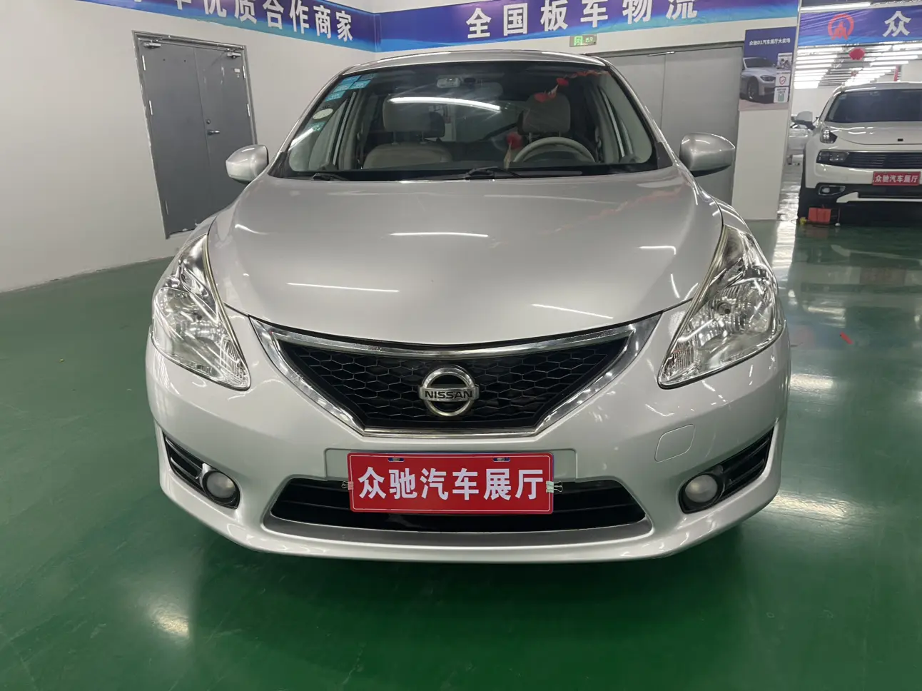 Nissan Tiida  из Китая