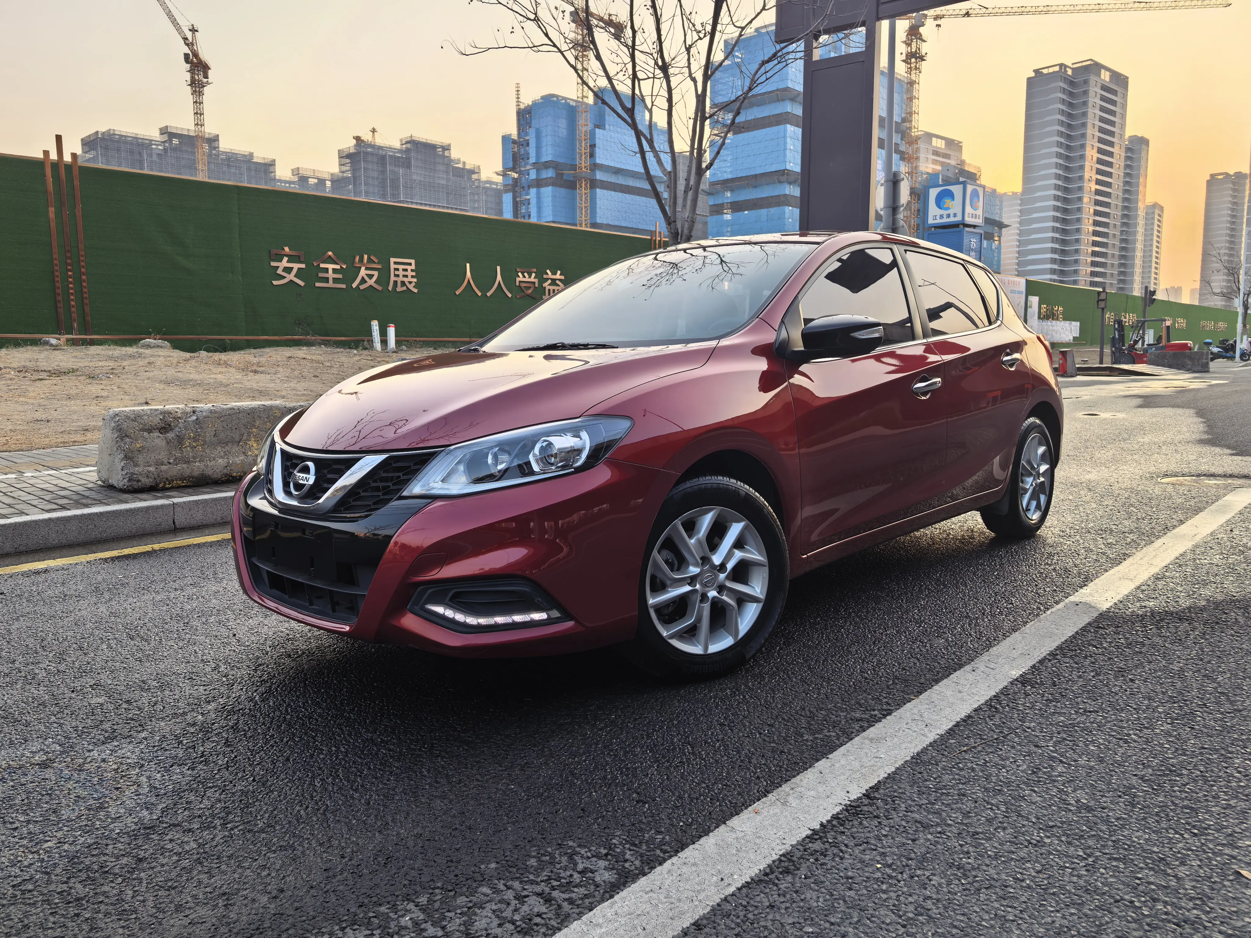 Nissan Tiida  из Китая