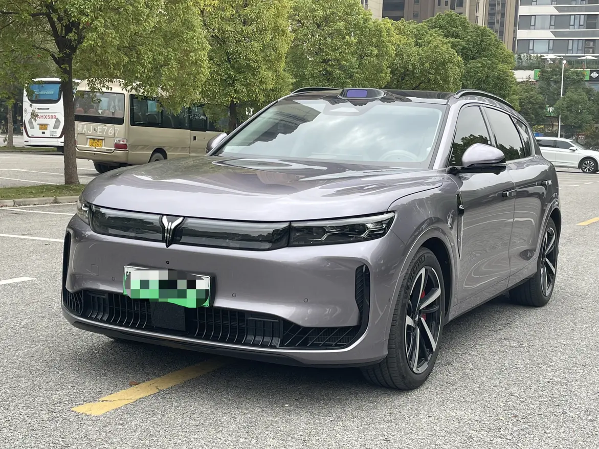 Voyah Lantu FREE  из Китая