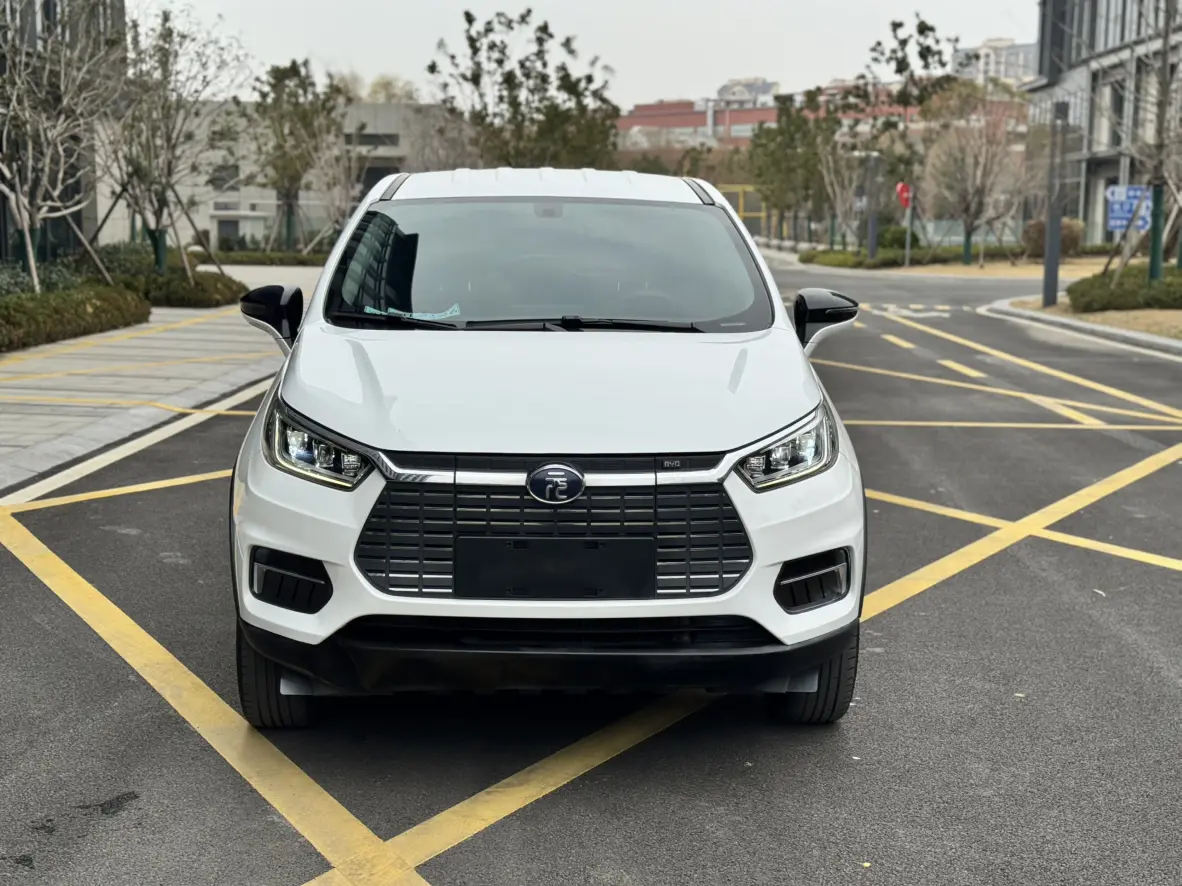 BYD Yuan EV  из Китая