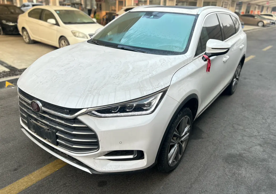 BYD Tang  из Китая