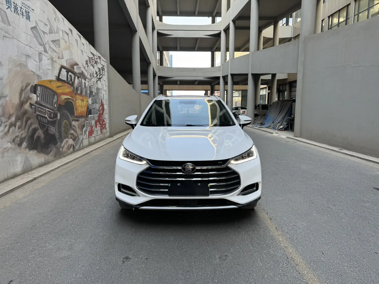 BYD Tang  из Китая