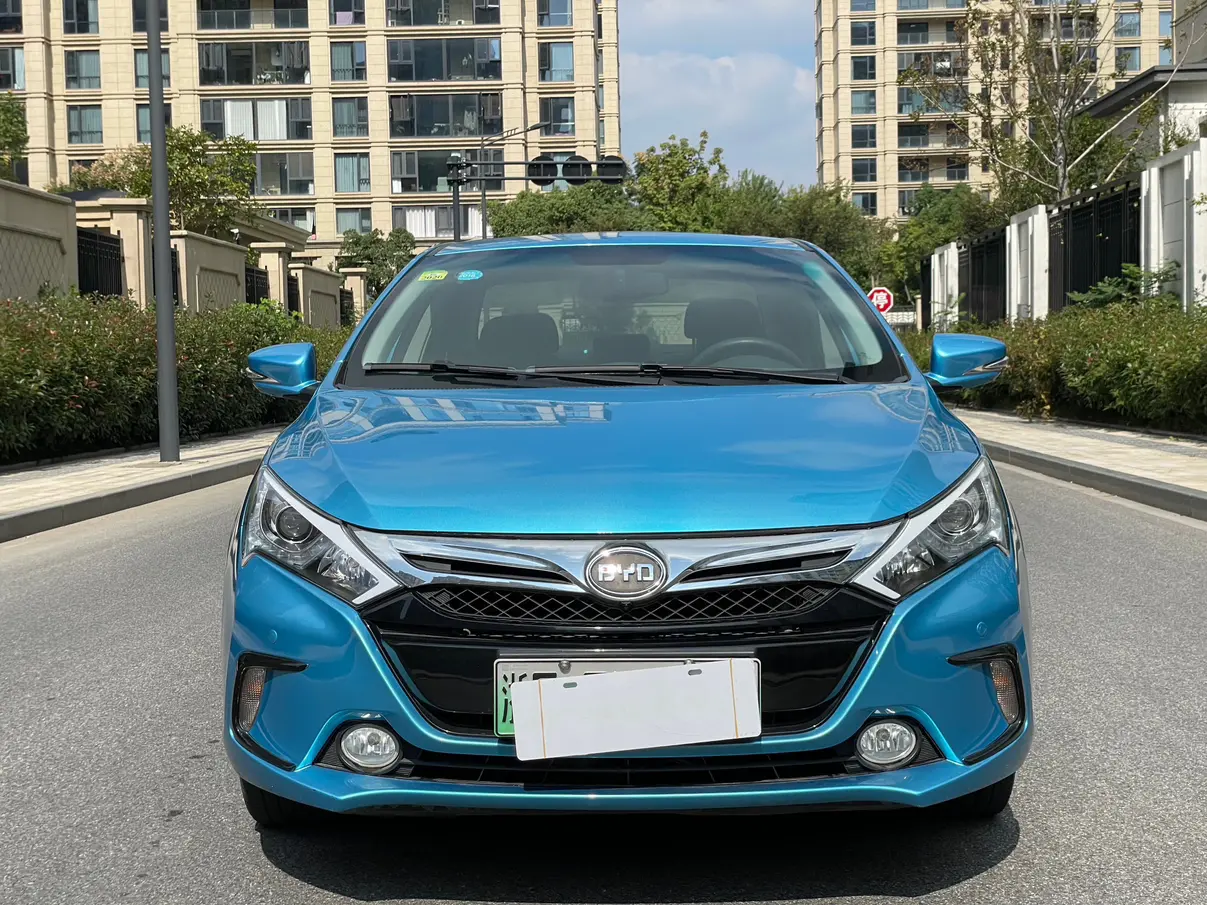 BYD Qin DM  из Китая