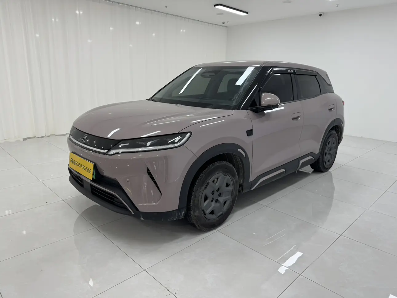 BYD Yuan UP  из Китая