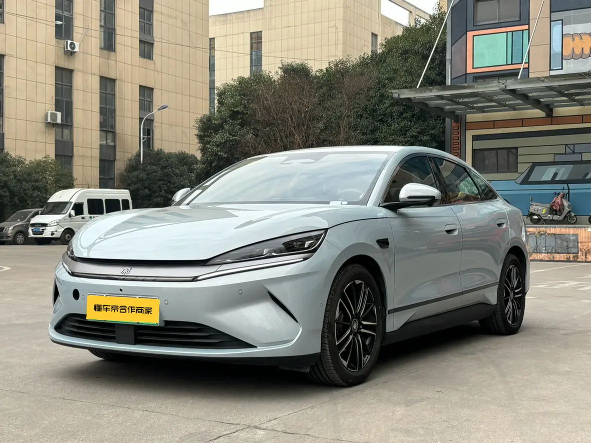 BYD Qin L EV  из Китая