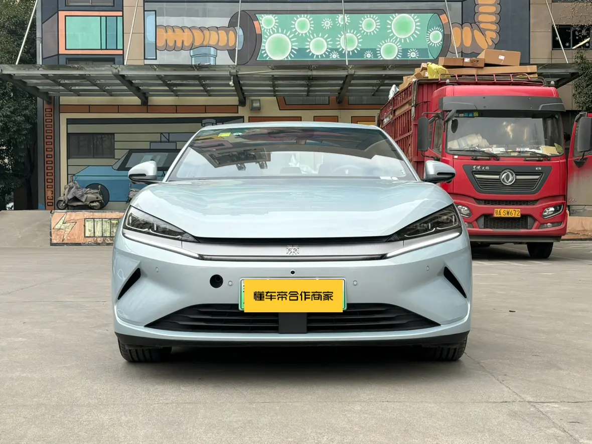 BYD Qin L EV  из Китая