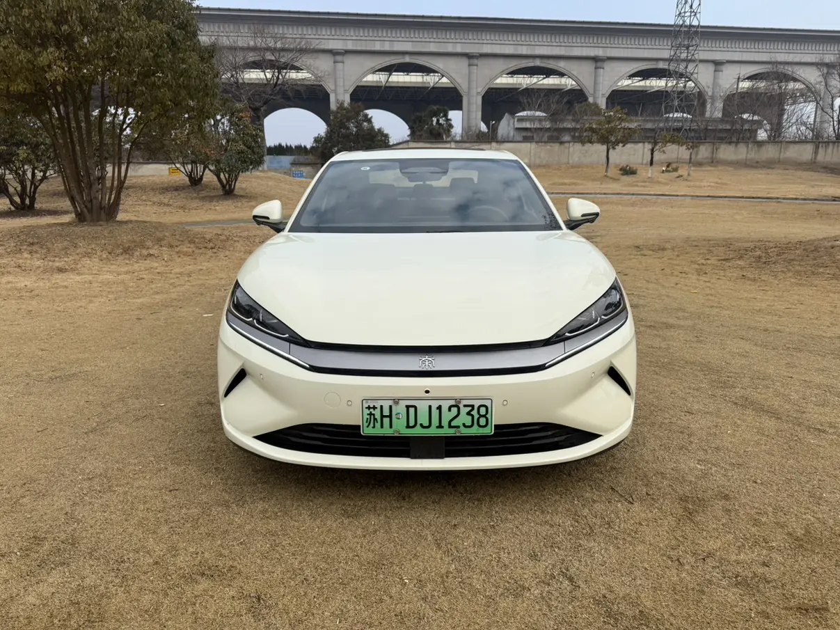 BYD Qin L EV  из Китая