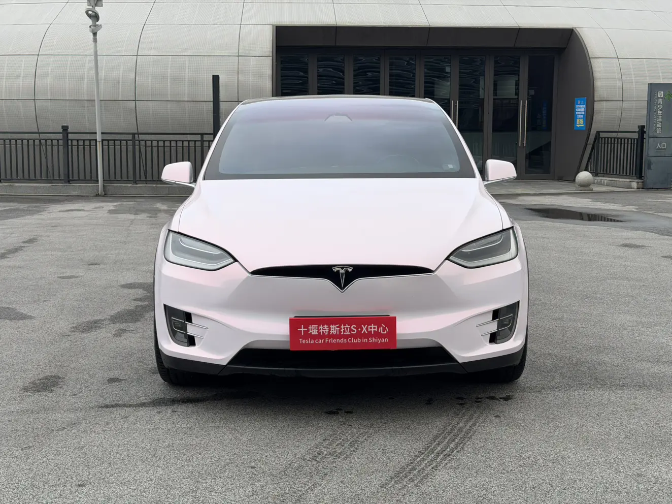 Tesla Model X  из Китая