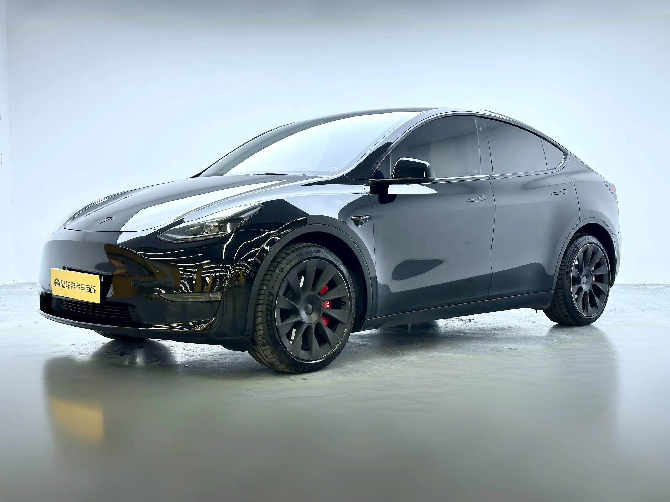 Tesla Model Y  из Китая