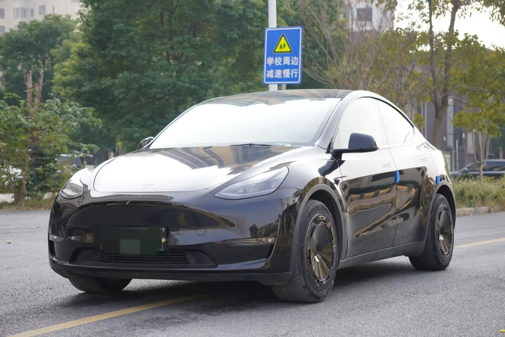 Tesla Model Y  из Китая