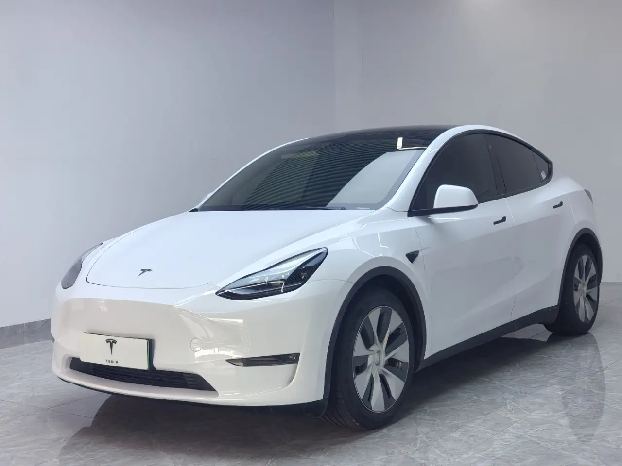 Tesla Model Y  из Китая