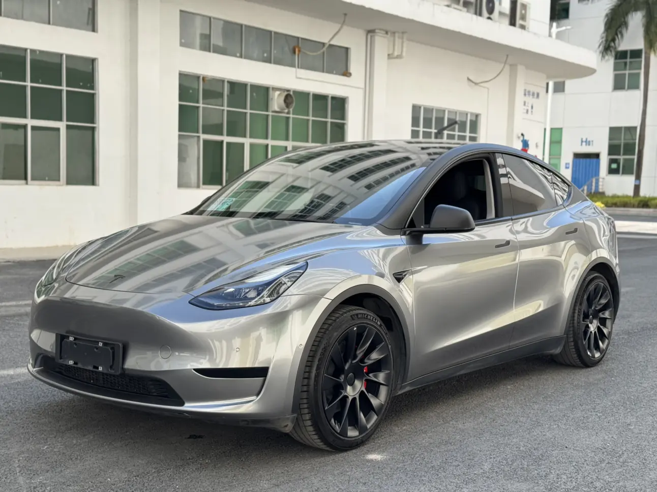 Tesla Model Y  из Китая