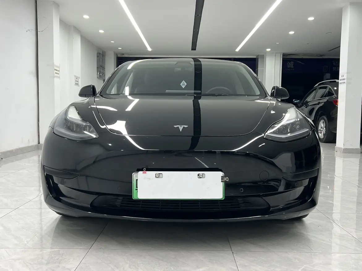 Tesla Model 3  из Китая