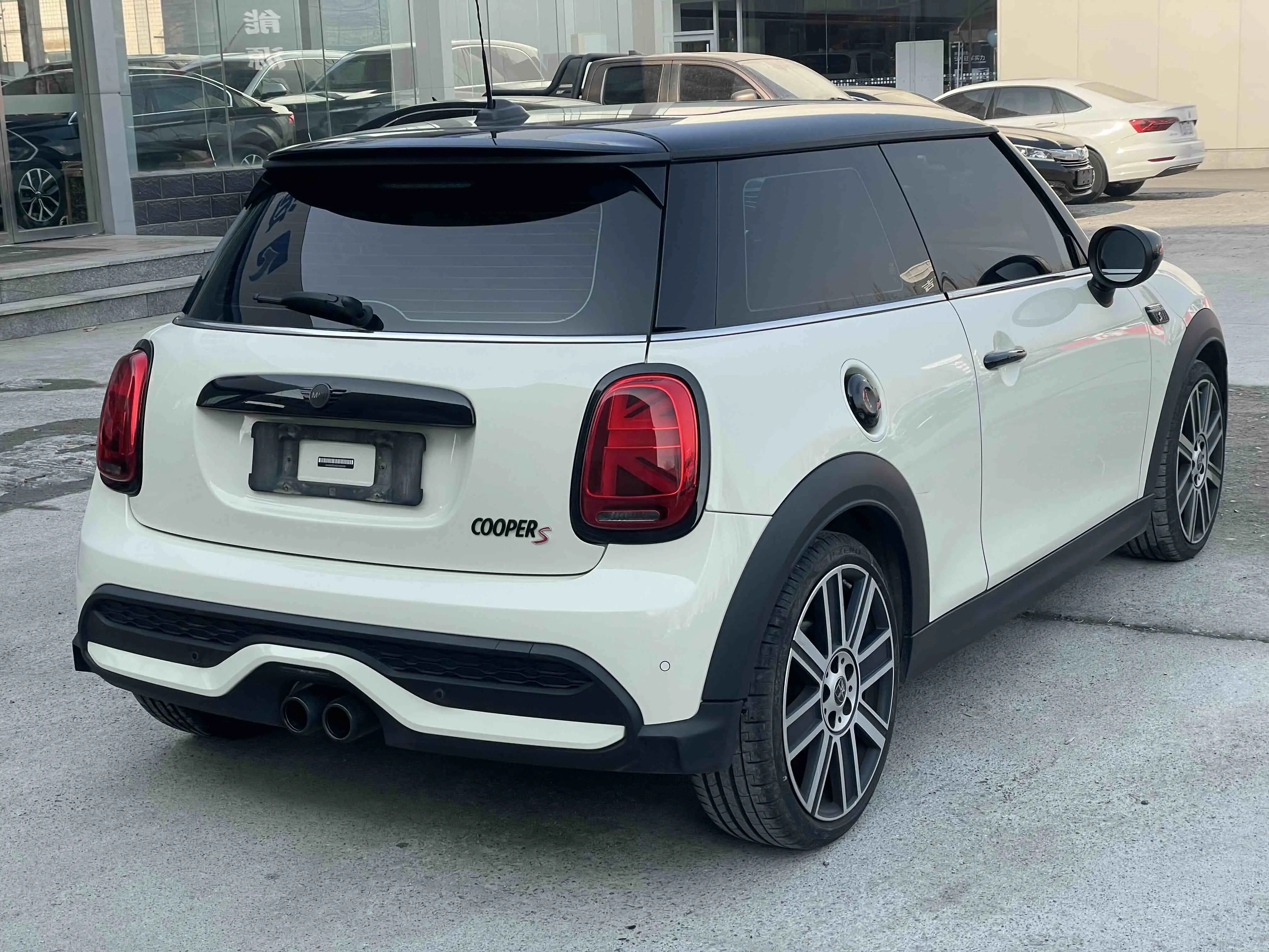 MINI 