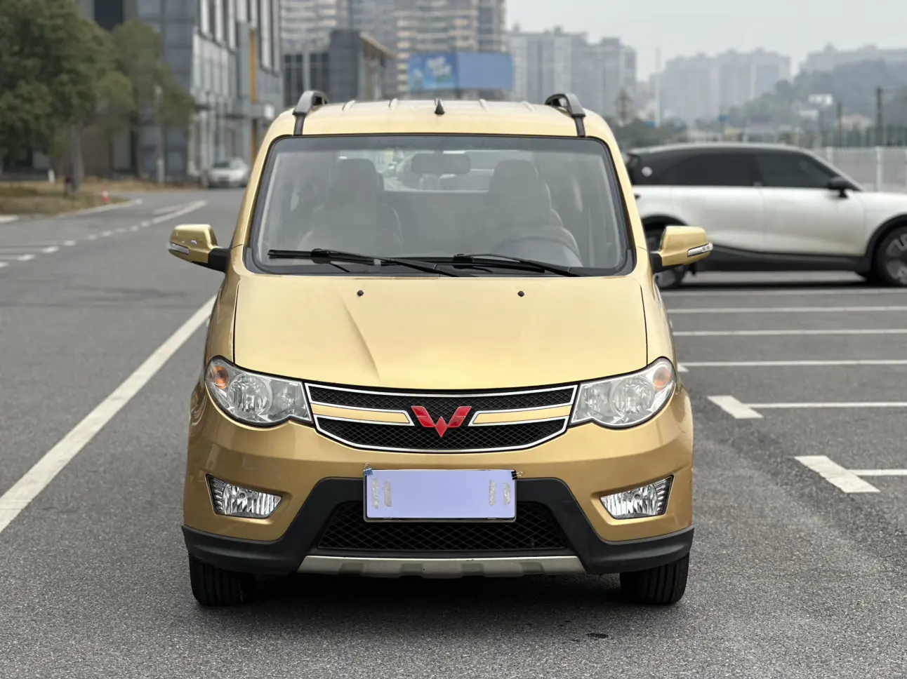 Wuling Hongguang  из Китая
