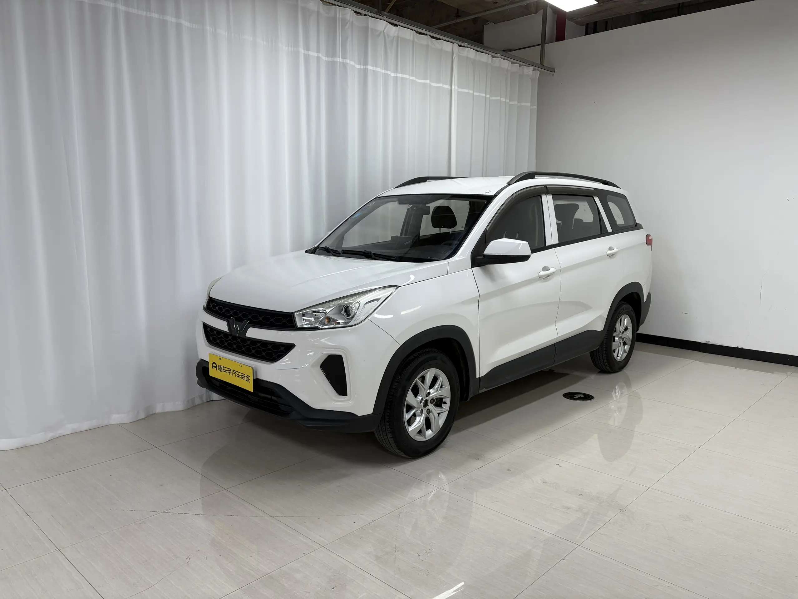 Wuling Hongguang S3  из Китая