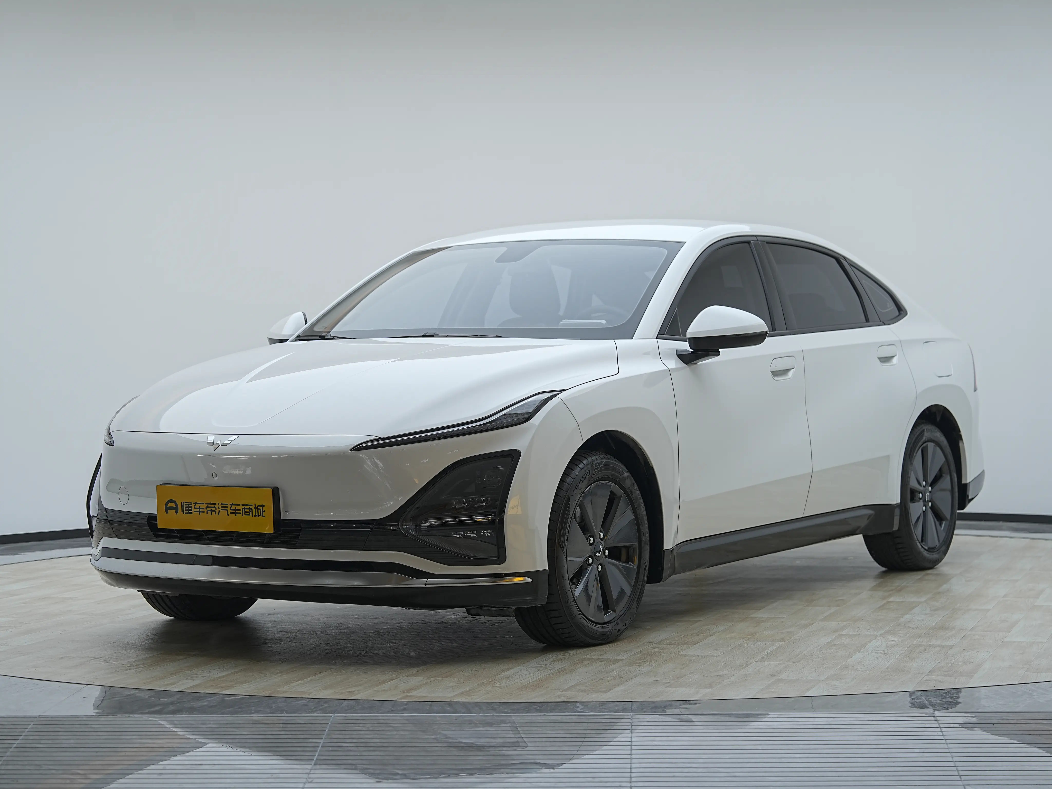 Wuling Starlight EV  из Китая