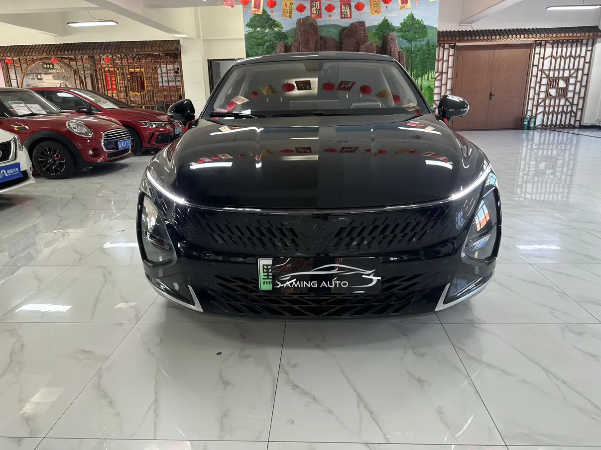 Wuling Starlight PHEV  из Китая