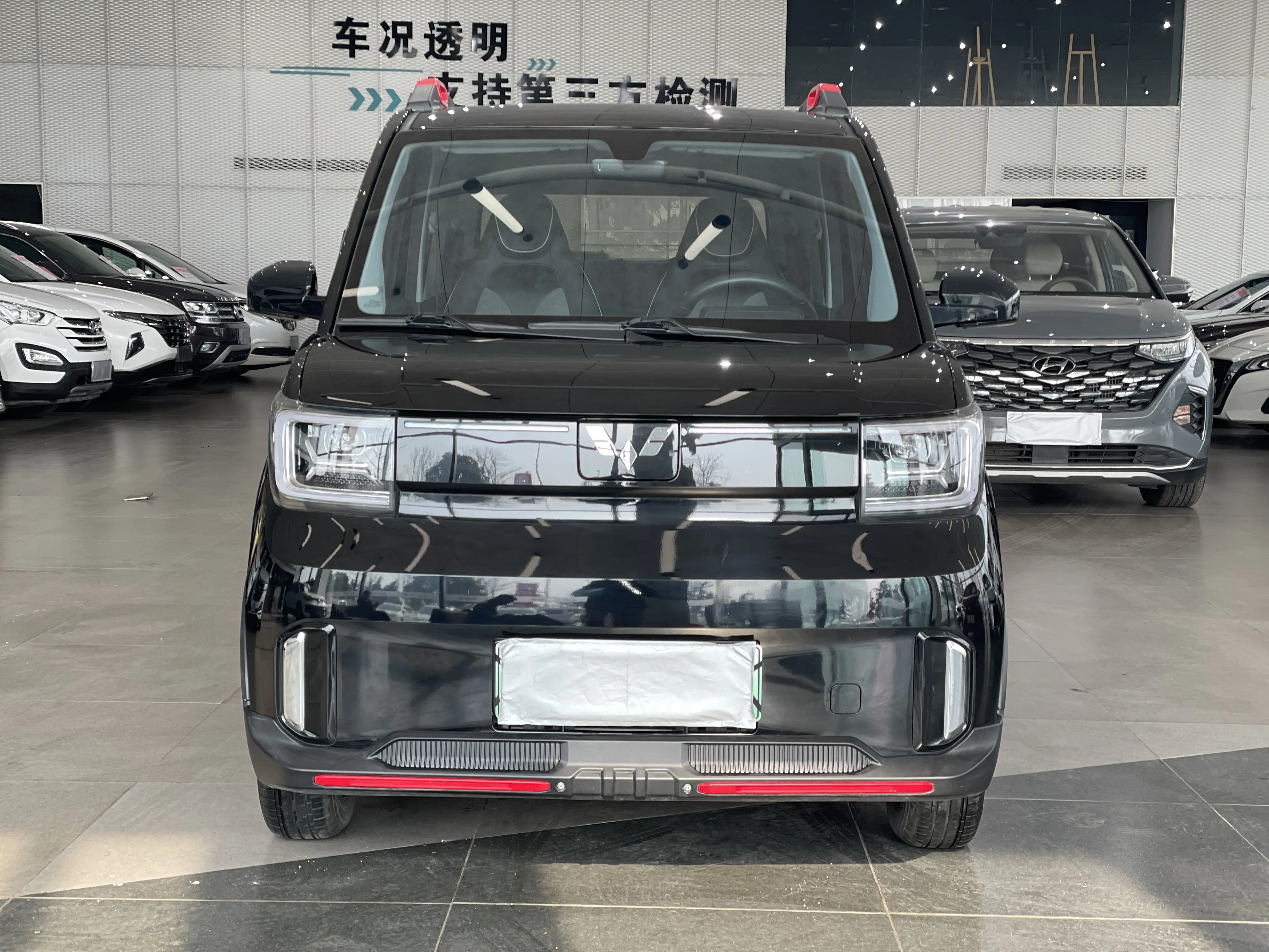 Wuling Hongguang MINIEV  из Китая