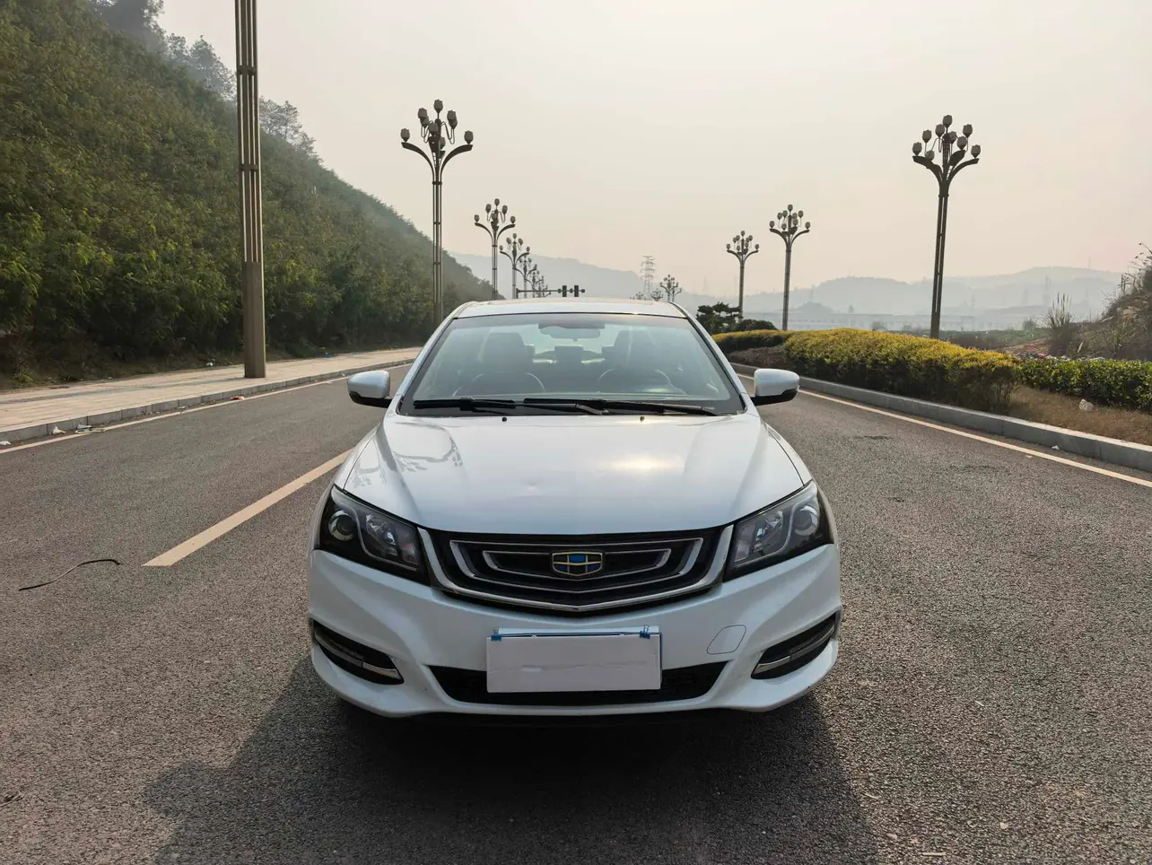 Geely Emgrand  из Китая