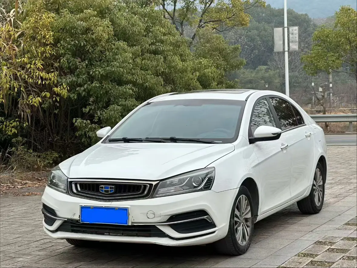 Geely Emgrand  из Китая
