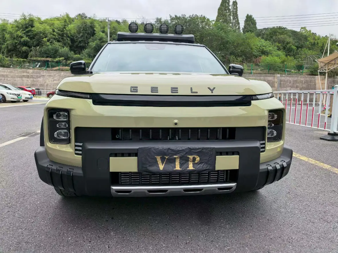 Geely Cowboy  из Китая