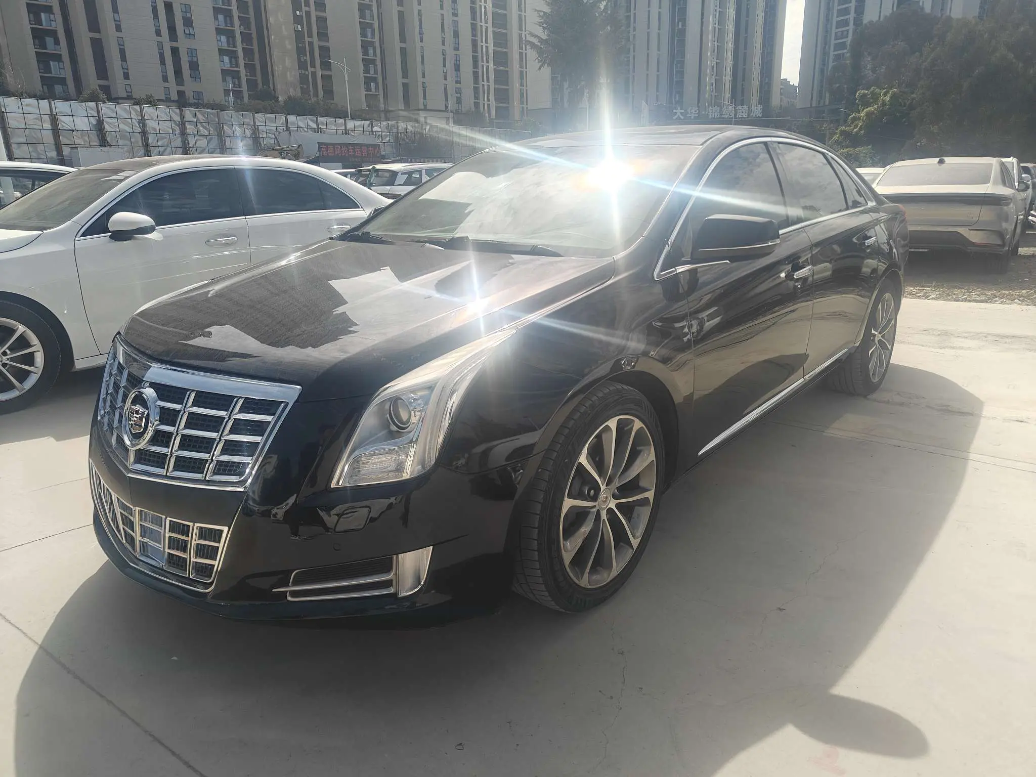 Cadillac XTS  из Китая