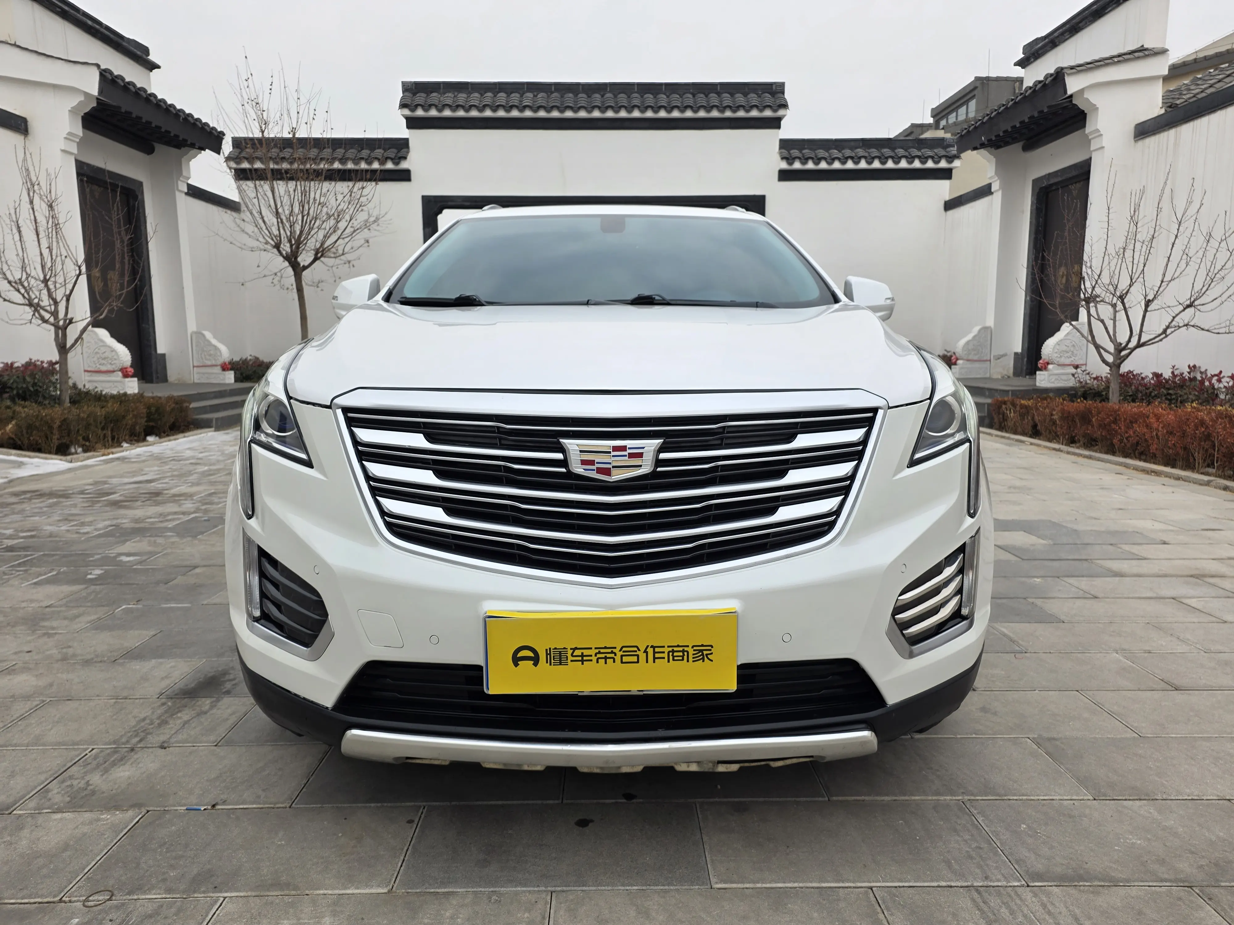 Cadillac XT5  из Китая