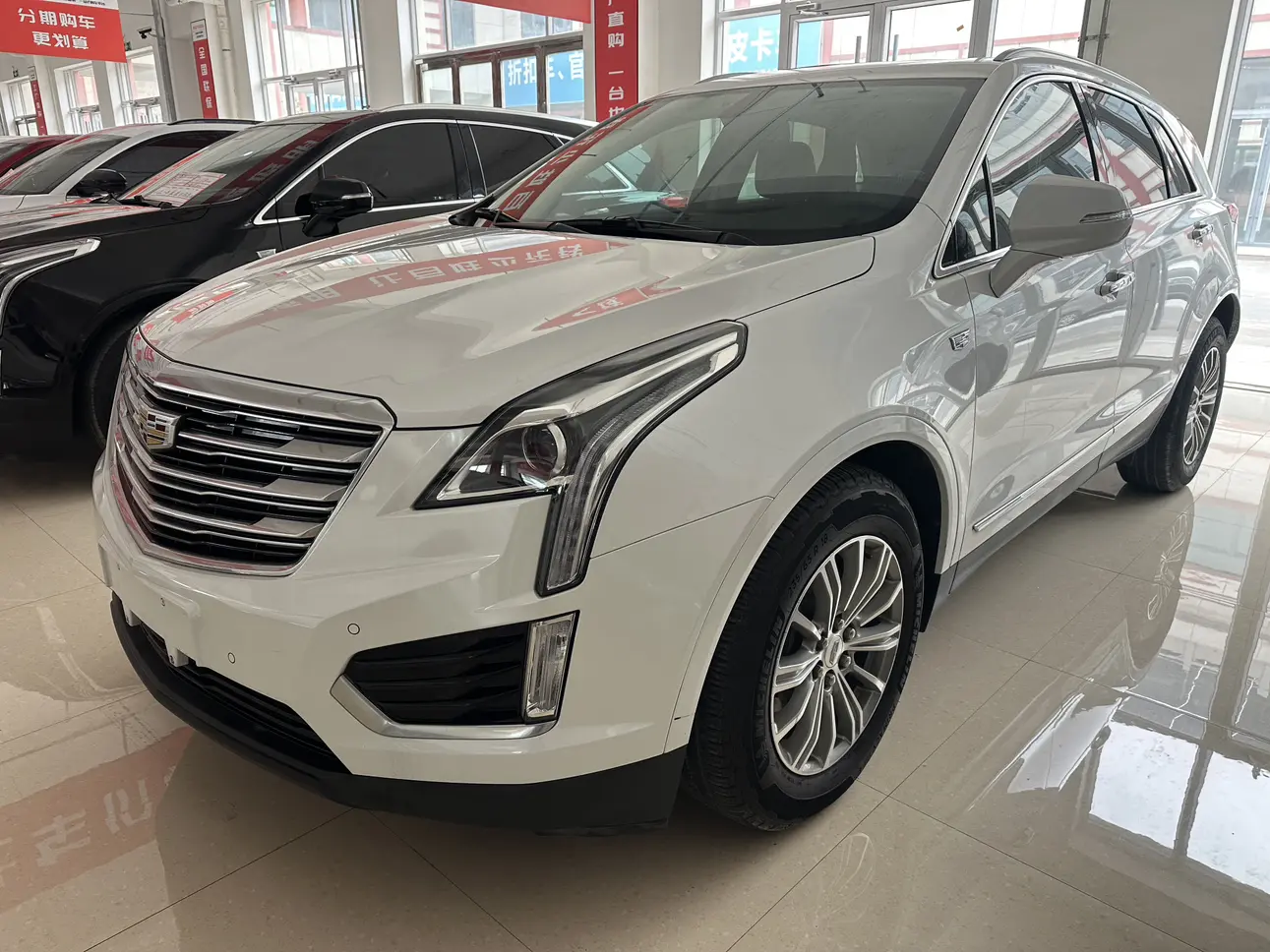 Cadillac XT5  из Китая