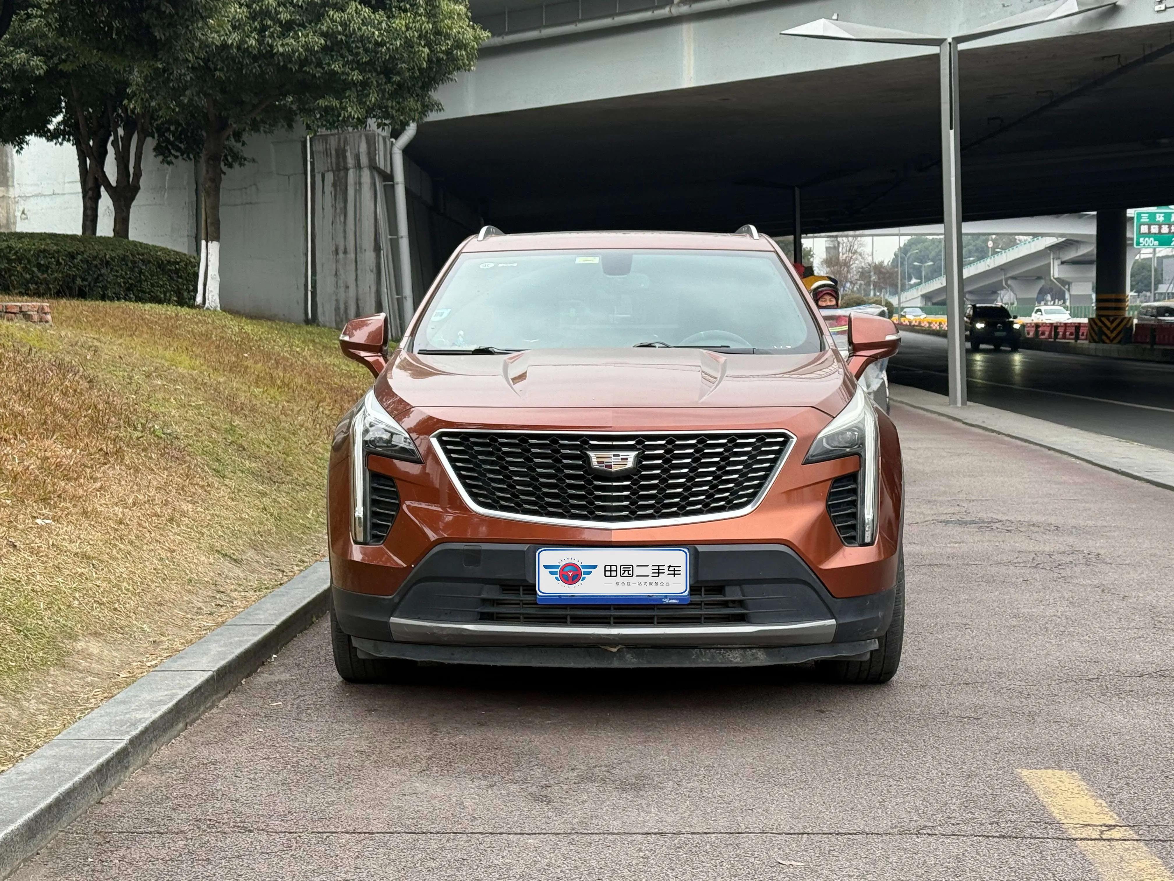 Cadillac XT4  из Китая