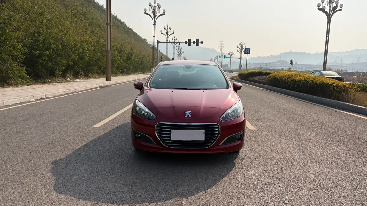 Peugeot 308  из Китая