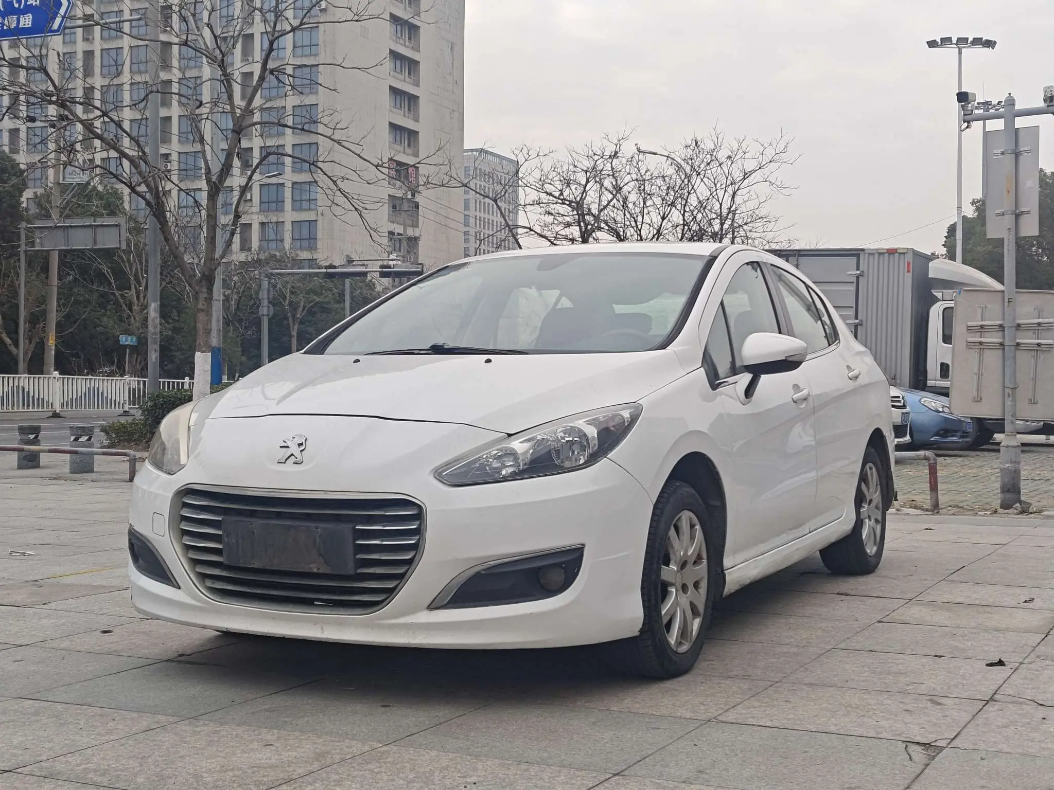 Peugeot 308  из Китая