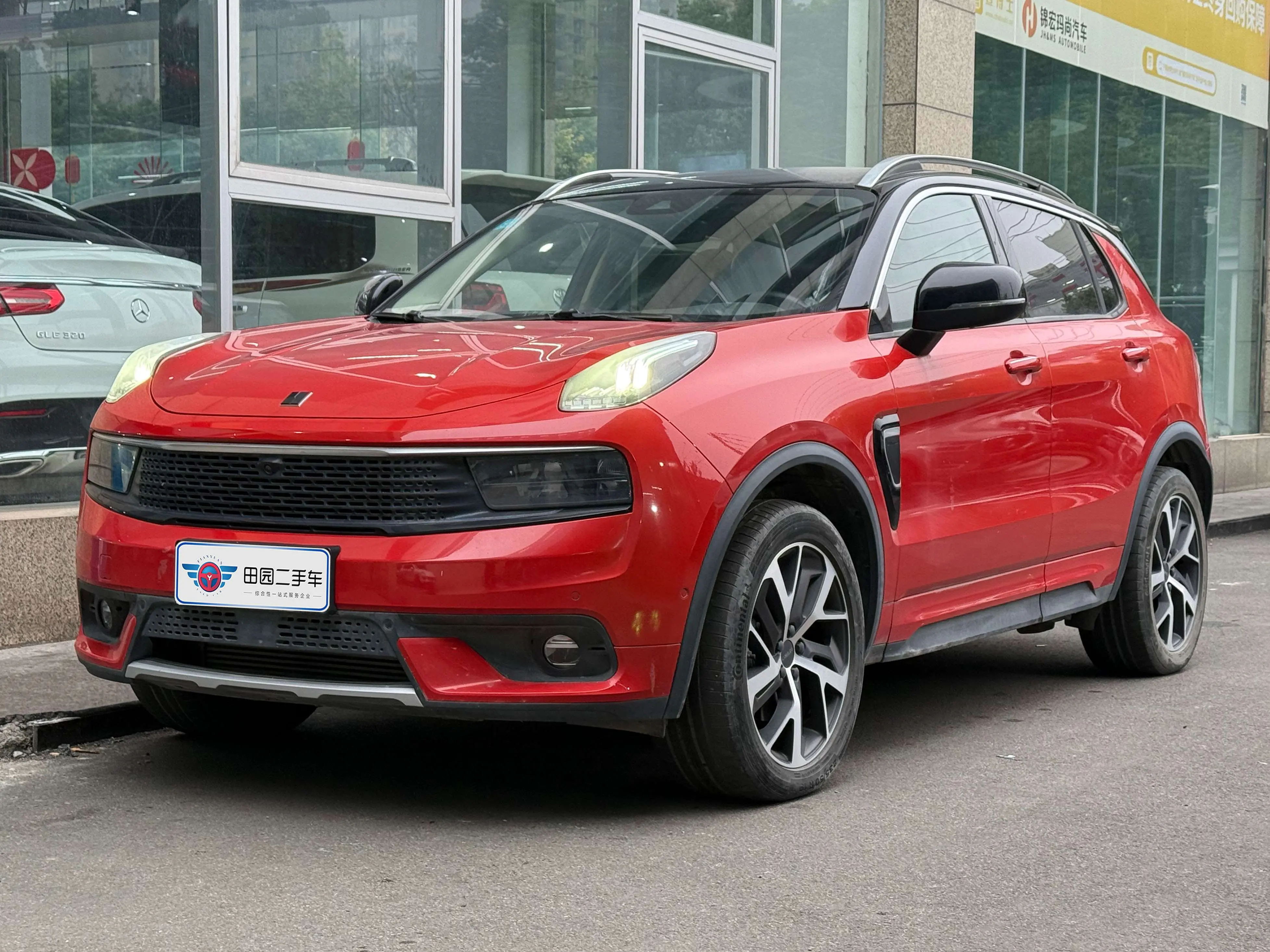Lynk & Co 01