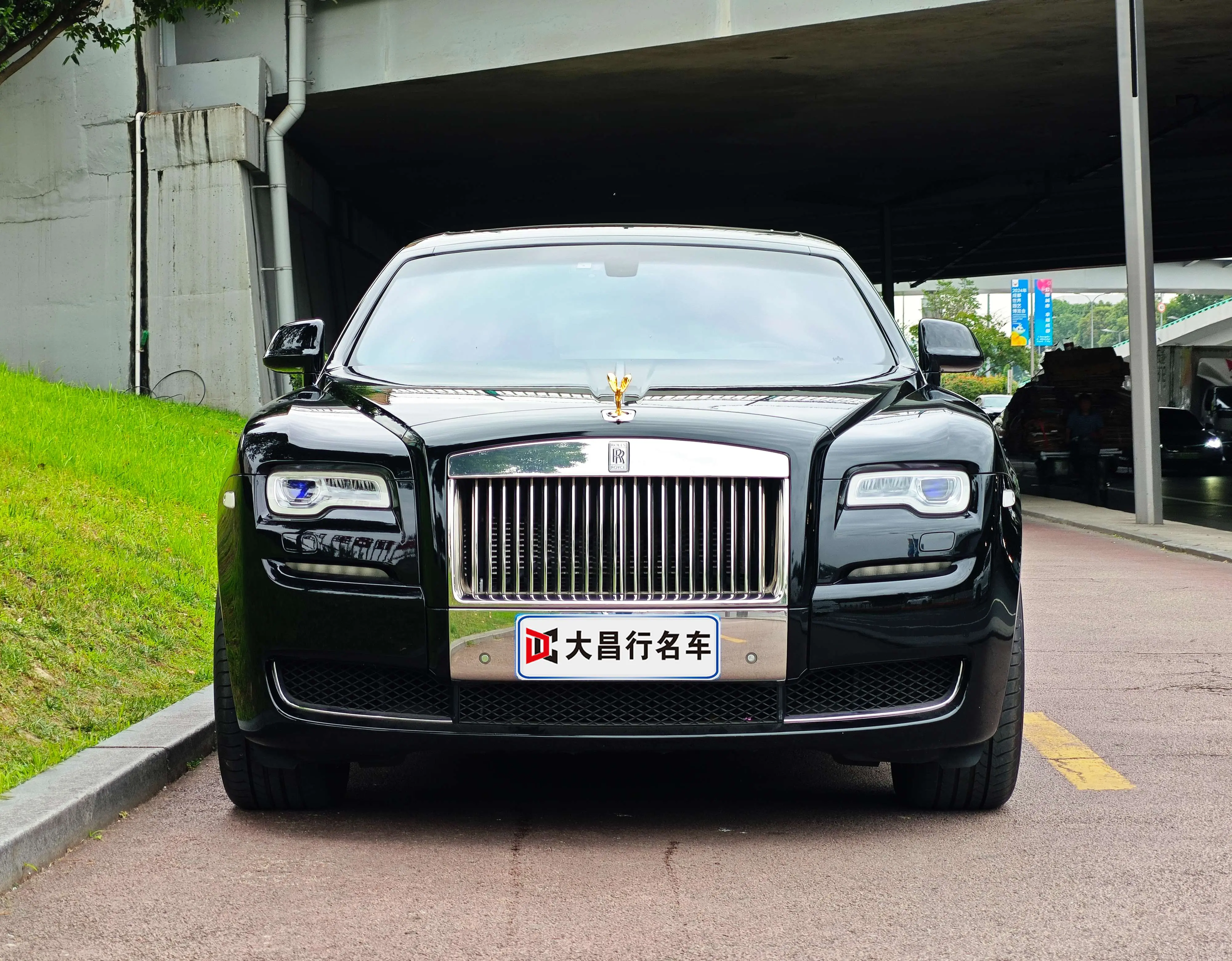 Rolls Royce Ghost  из Китая