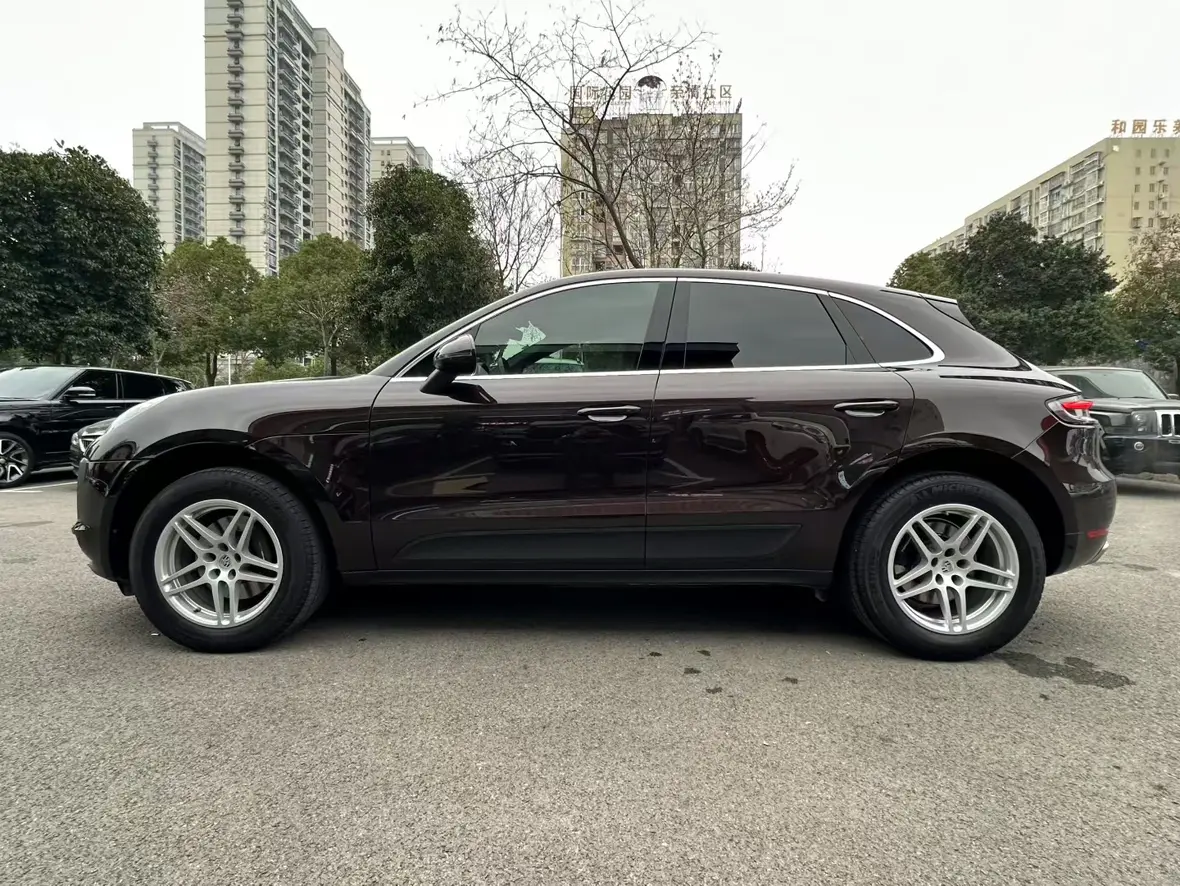 Porsche Macan  из Китая