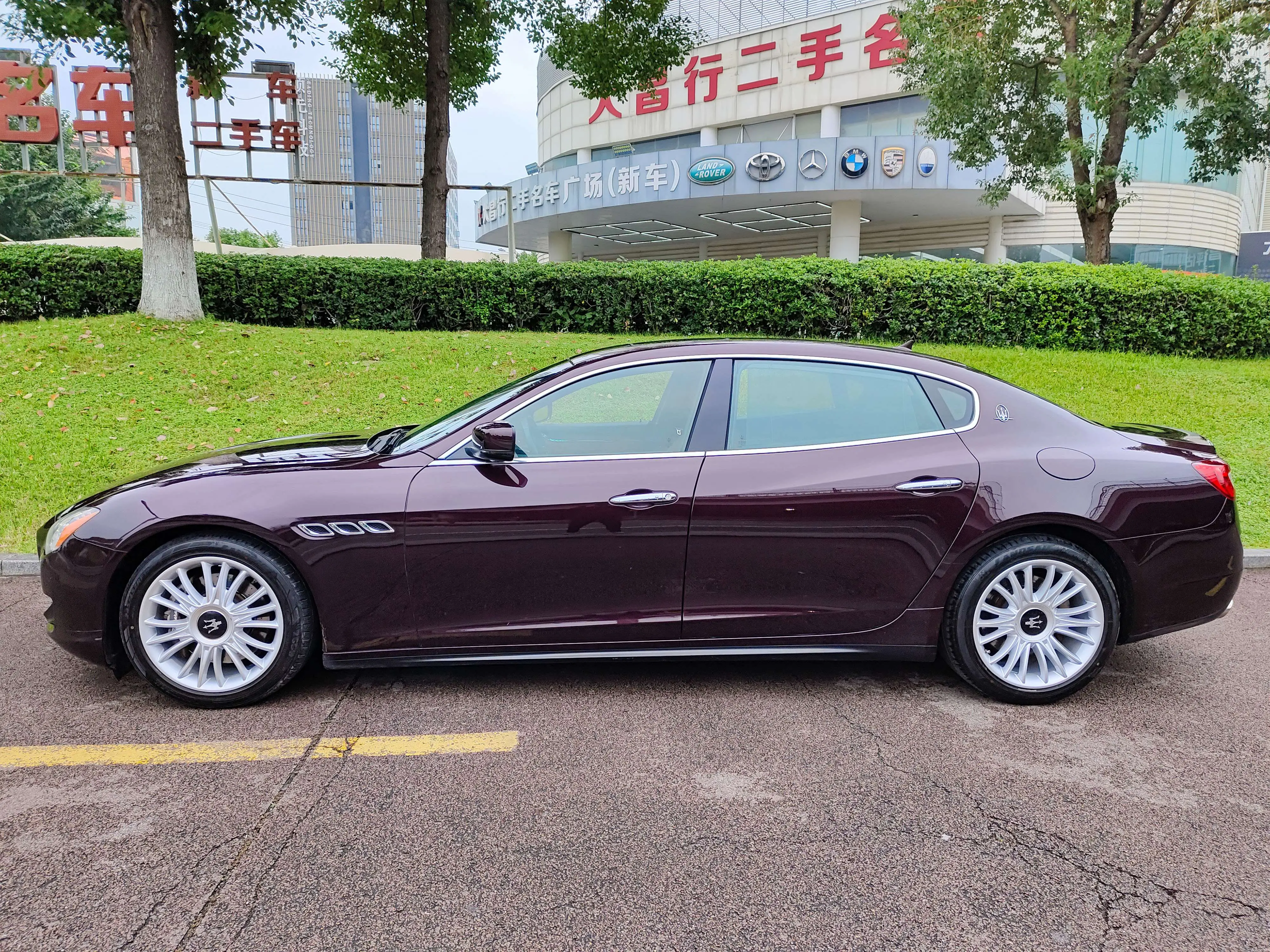 Maserati President  из Китая