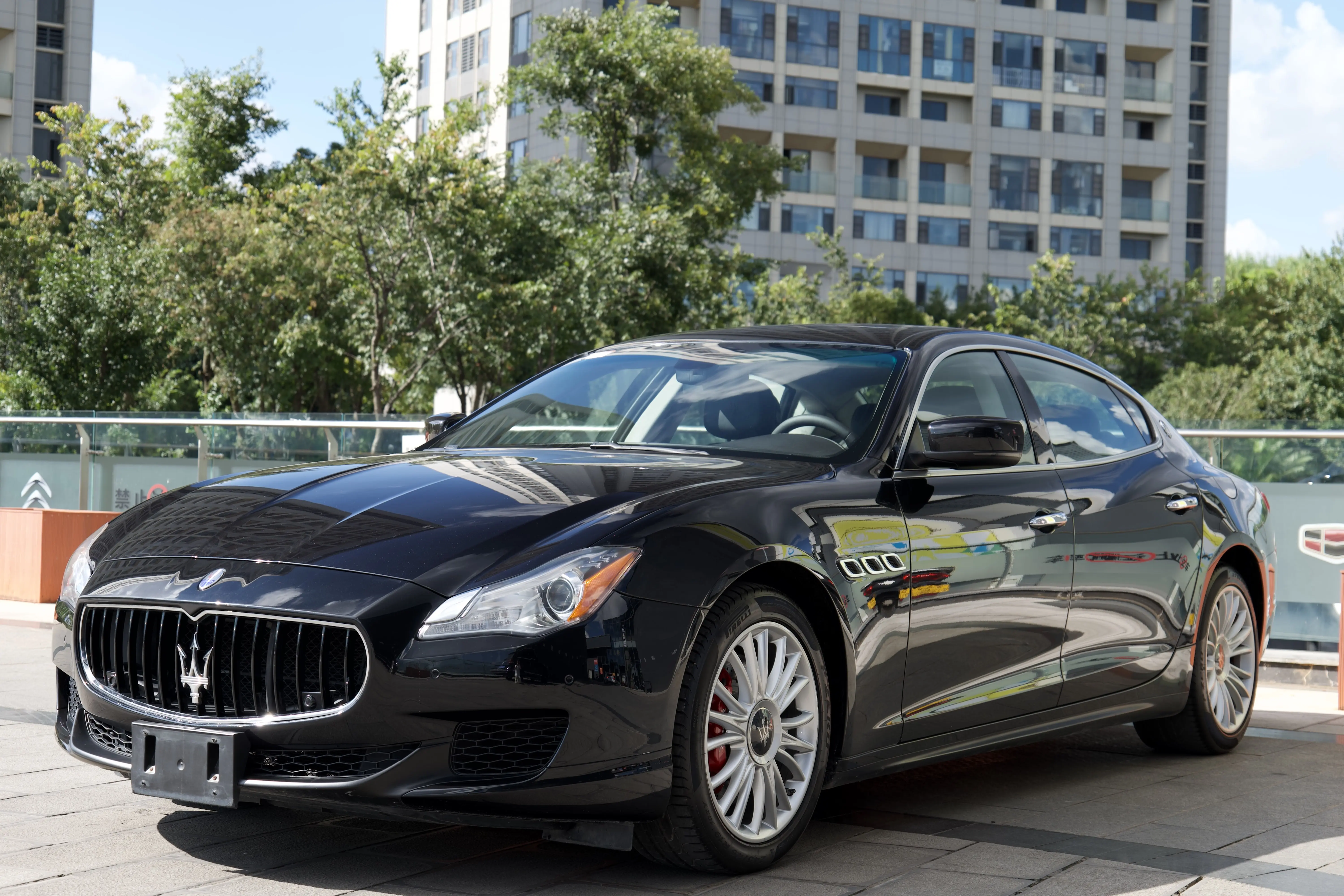 Maserati President  из Китая