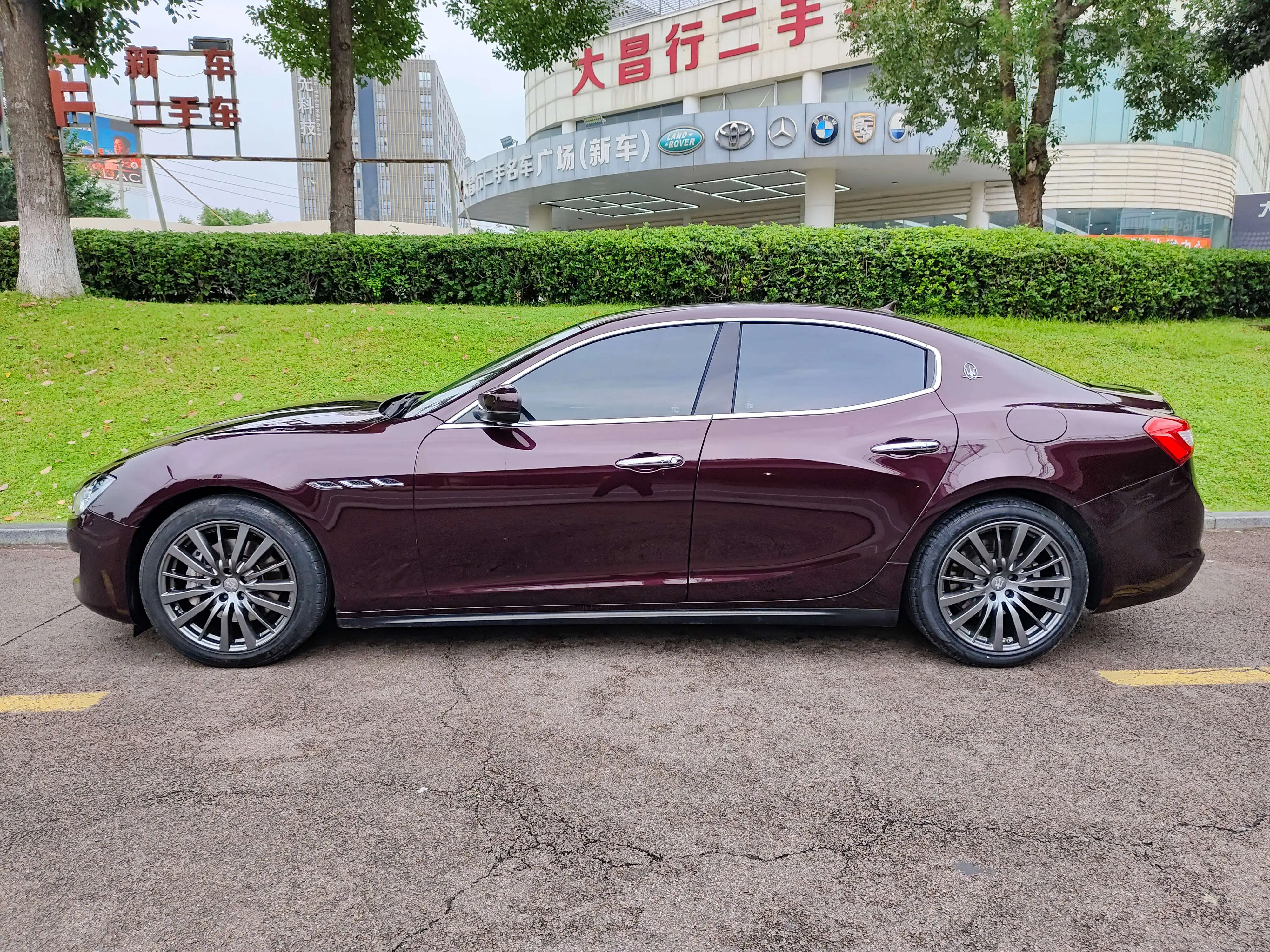 Maserati Ghibli  из Китая