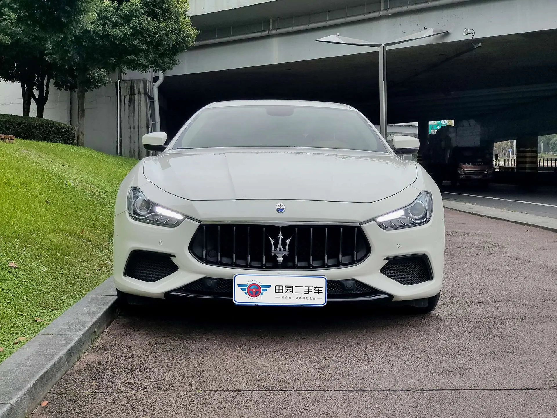 Maserati Ghibli  из Китая