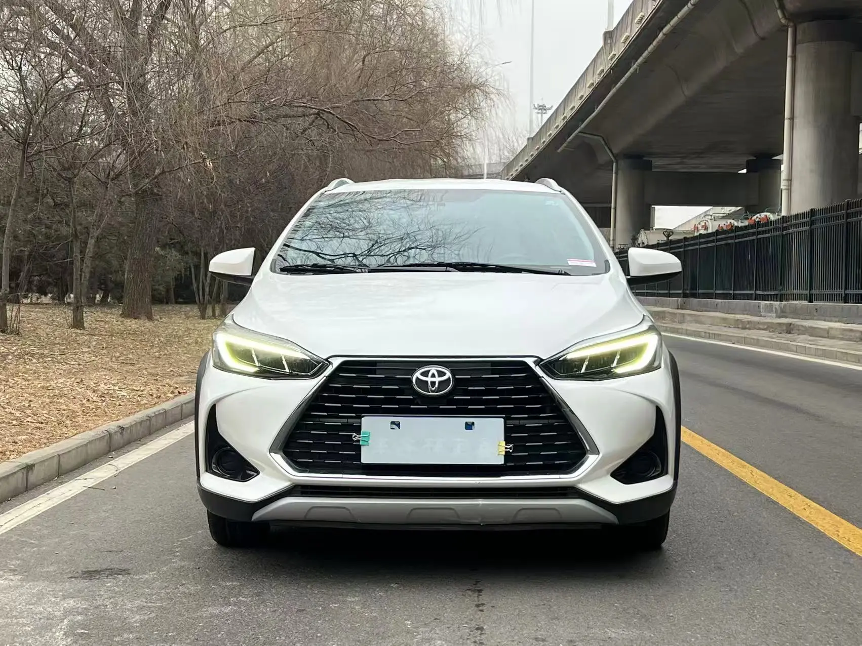 Toyota Yaris L  из Китая