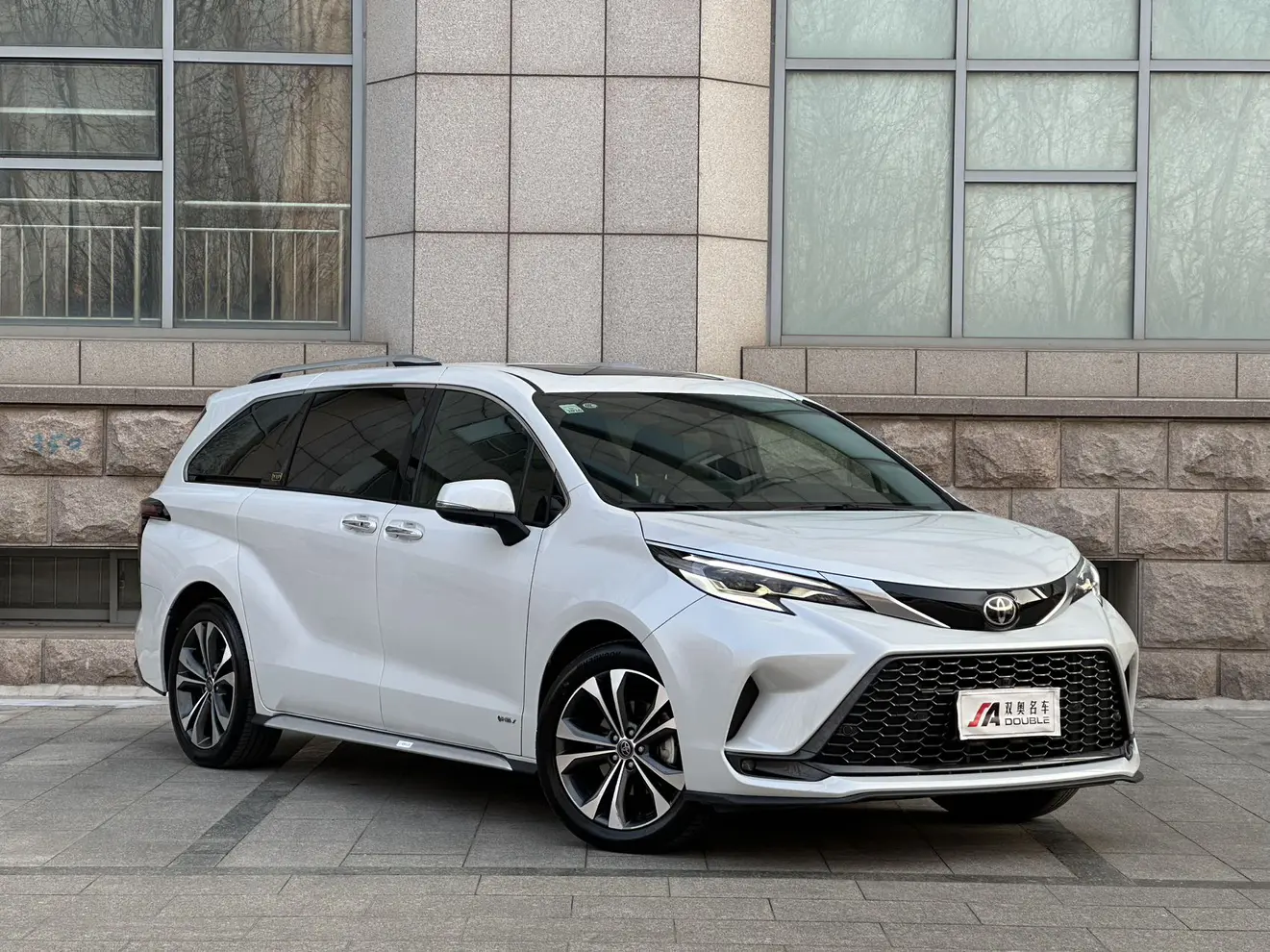 Toyota Granvia  из Китая