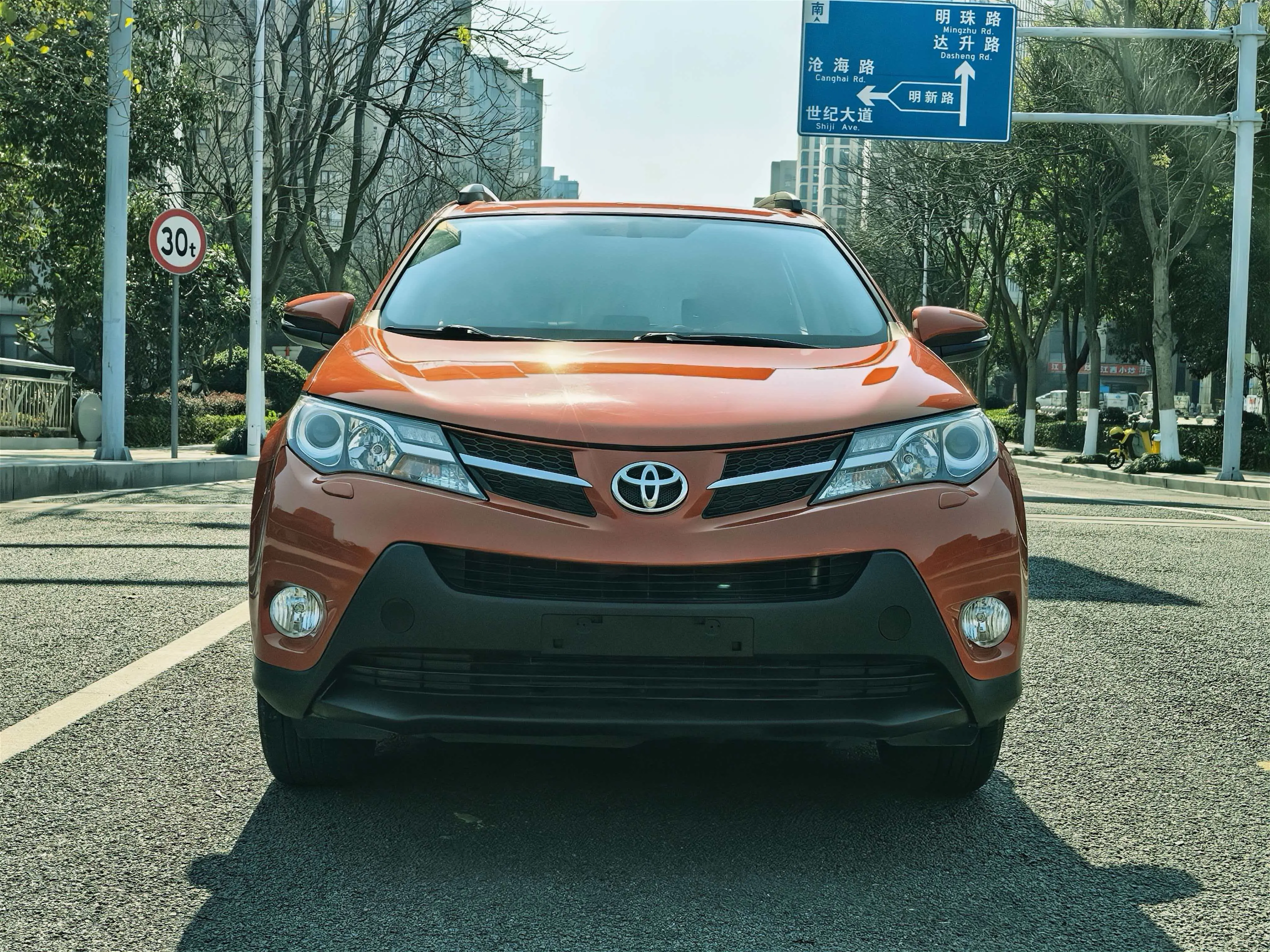 Toyota RAV4  из Китая