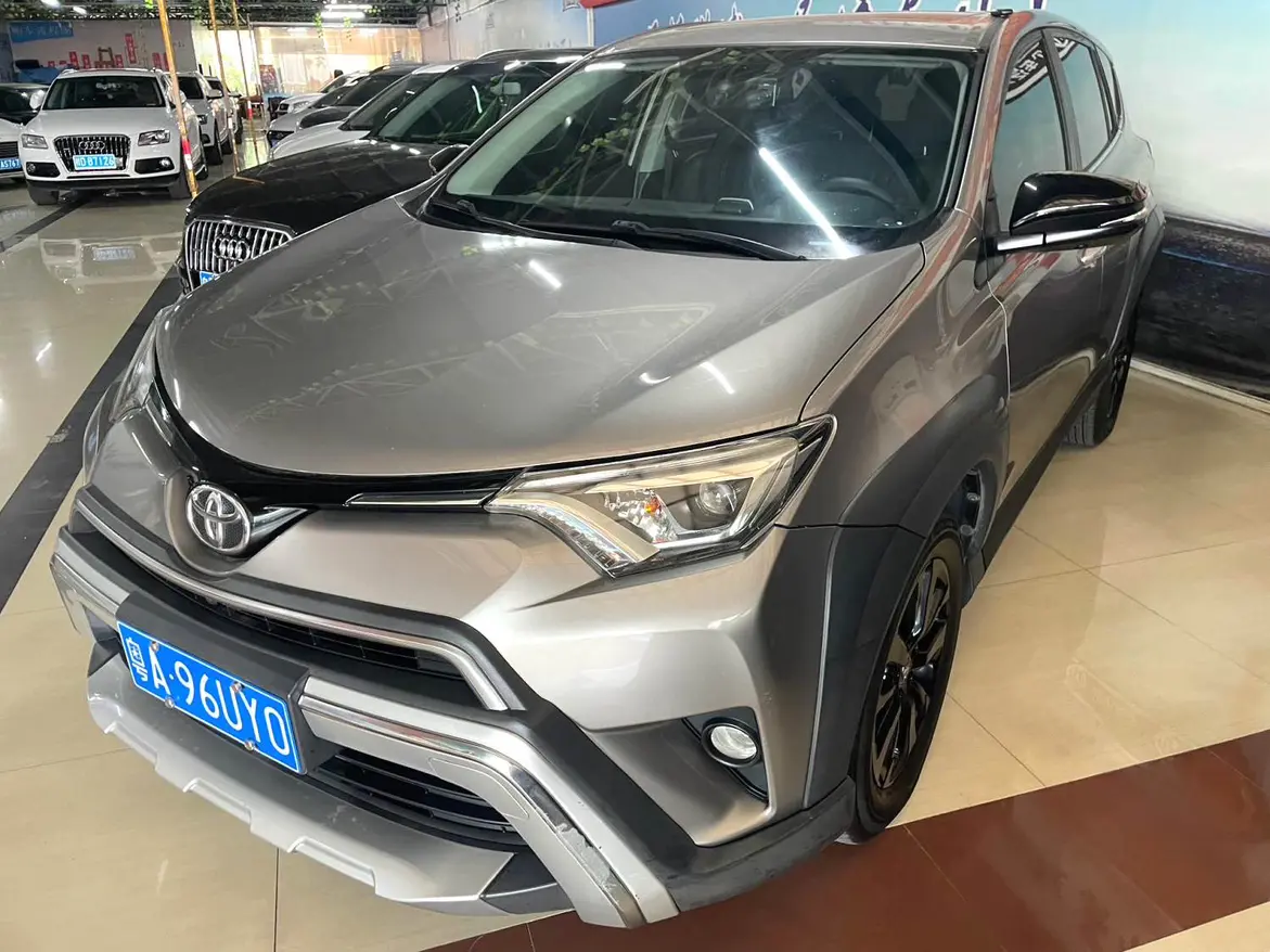 Toyota RAV4  из Китая