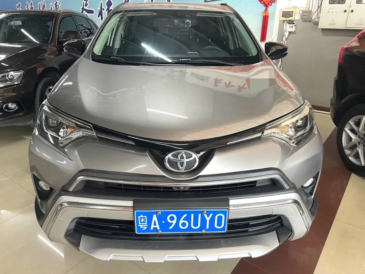 Toyota RAV4  из Китая