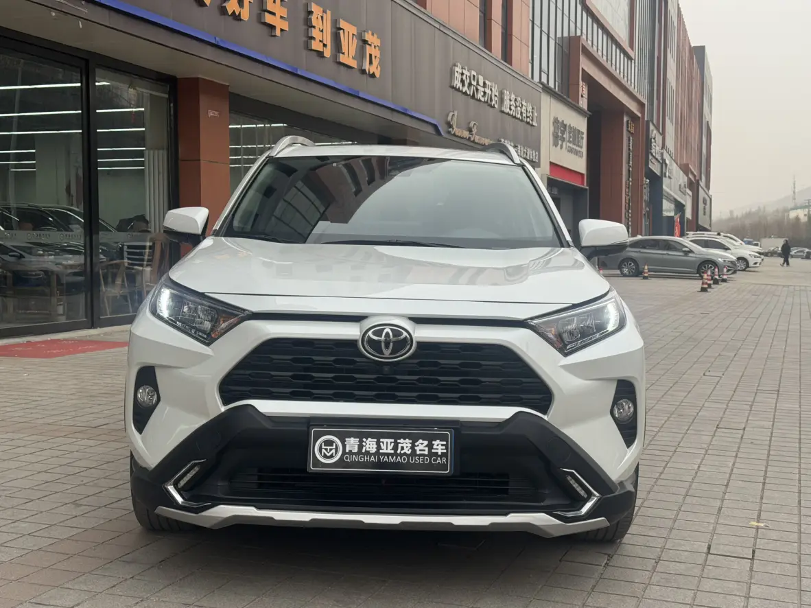 Toyota RAV4  из Китая